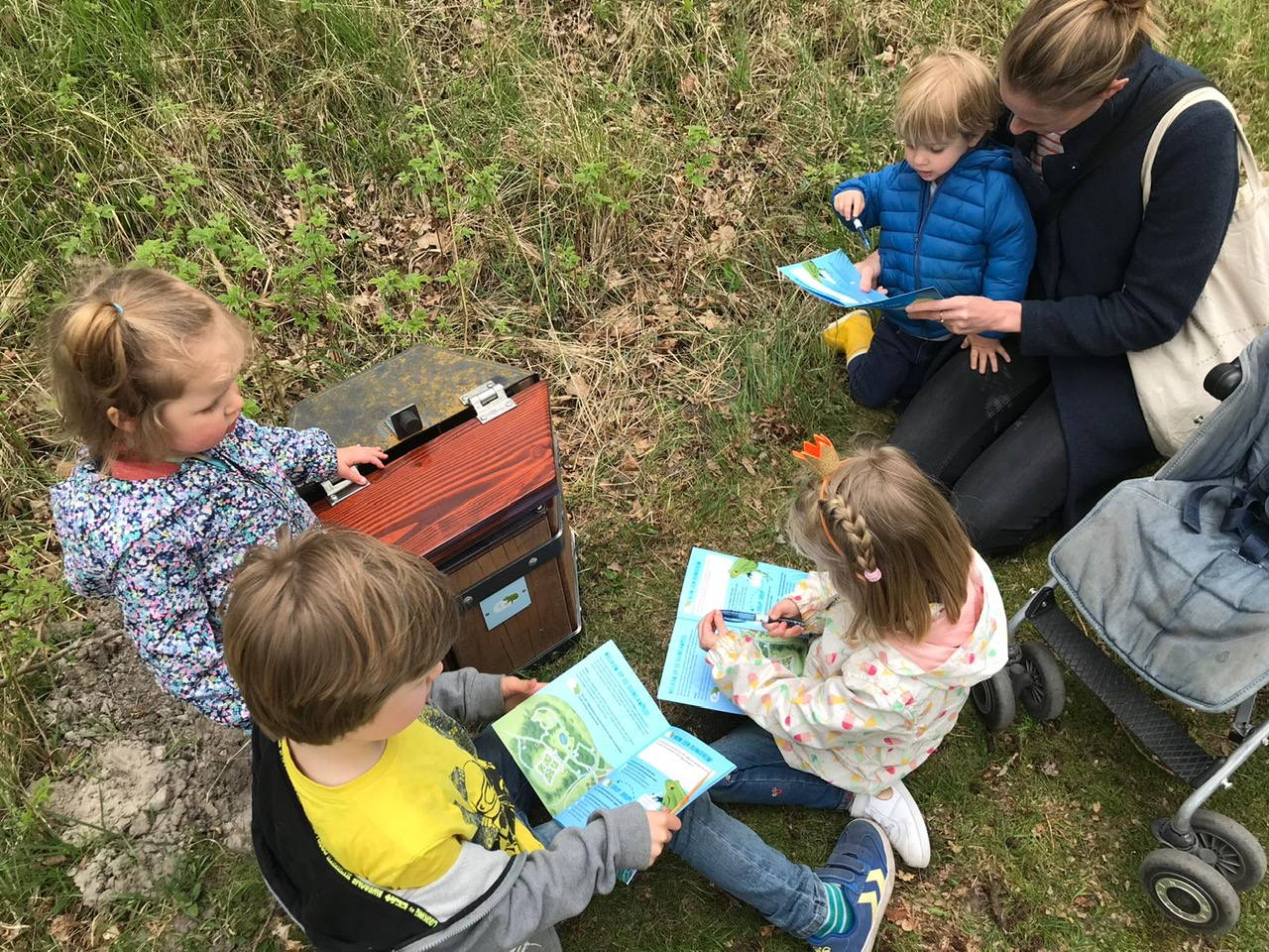 Kinderen spelen in de duincampus