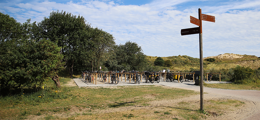 /over-dunea/-/media/images/nieuws/2024/mobiel-fietsenstalling-meijendel-scheveningen.ashx